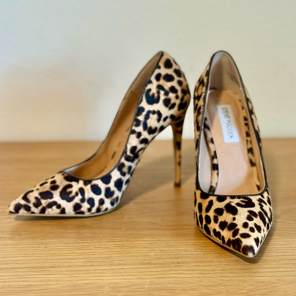 Steve Madden Daisie Leopard Print Calf Fur Pumps sophisticated and chic
